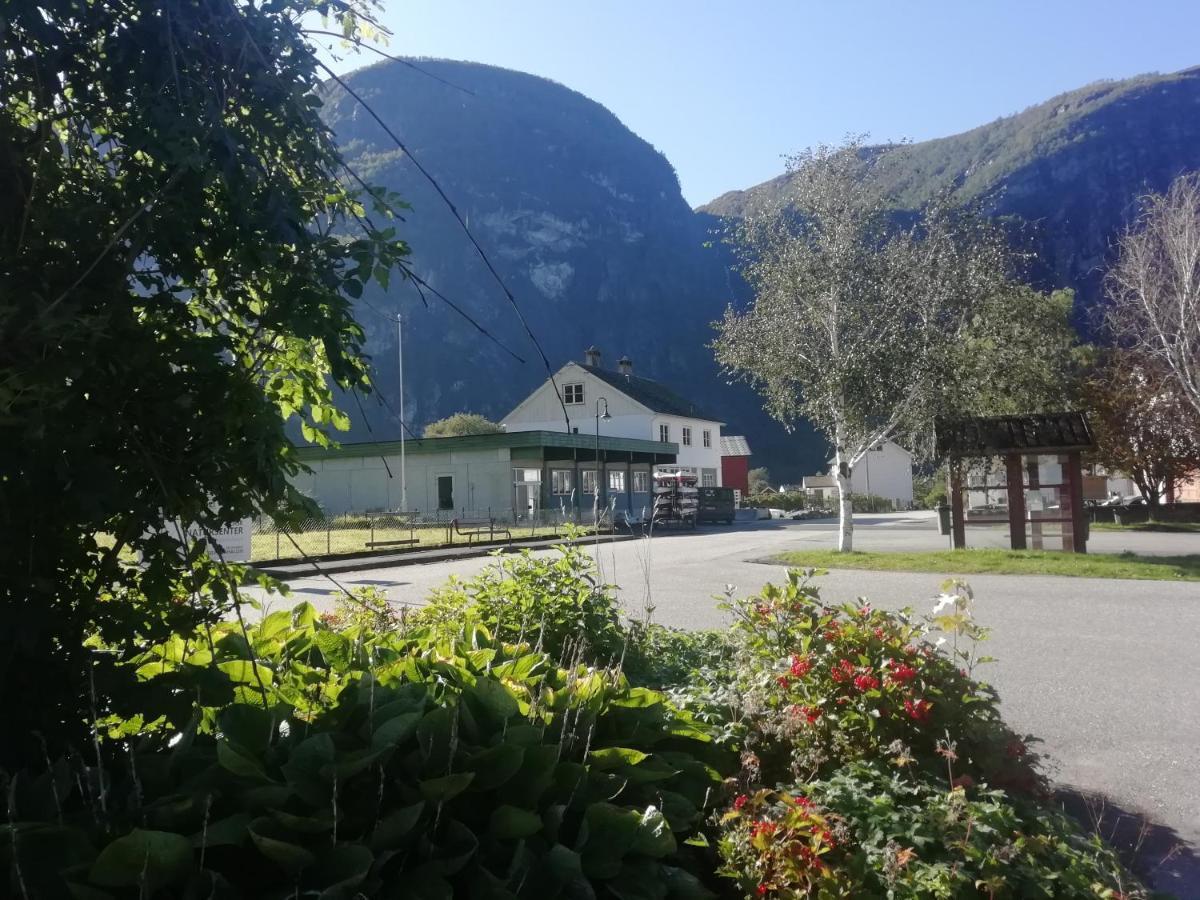 Adventure Hotel & Guesthouse Eidfjord New Экстерьер фото
